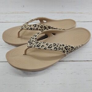 Crocs Kadee II Sandals Womens 9 Tan Brown Leopard Comfort Thong‎ Flip Flop Beach
